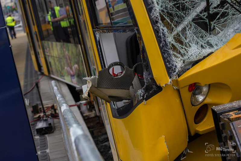 Illustration for article titled The World's Longest Tram Got A Bit Shorter After This Crash